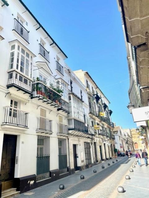 Gatu La Joya Escondida " Preferente Mayores De 25 Anos Y Familias " El Puerto de Santa Maria Luaran gambar